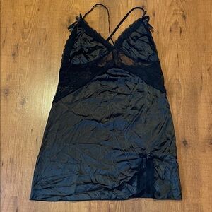 Elegant Black Lace Chemise Brand New
